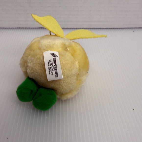 Del Monte CHRISTMAS YUMKINS 11 Fruit Vegetable Stuffed Plush Ornaments 1991 - Picture 5 of 15